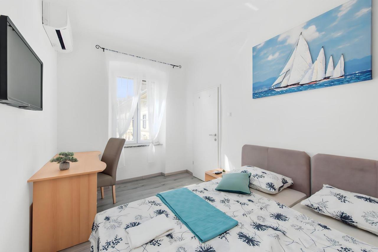 Apartmán Little Flower City Studio 5 - Rijeka Rent Exteriér fotografie